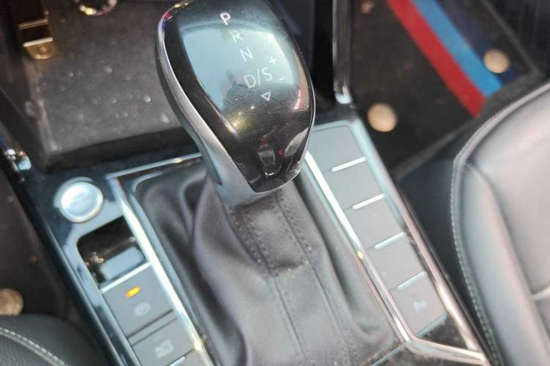 Used Volkswagen Passat 2022 330TSI Elite Edition Gear Lever