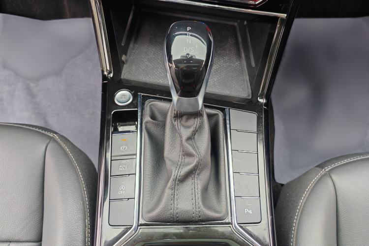 Used Volkswagen Passat 2022 330TSI Elite Edition Gear Lever