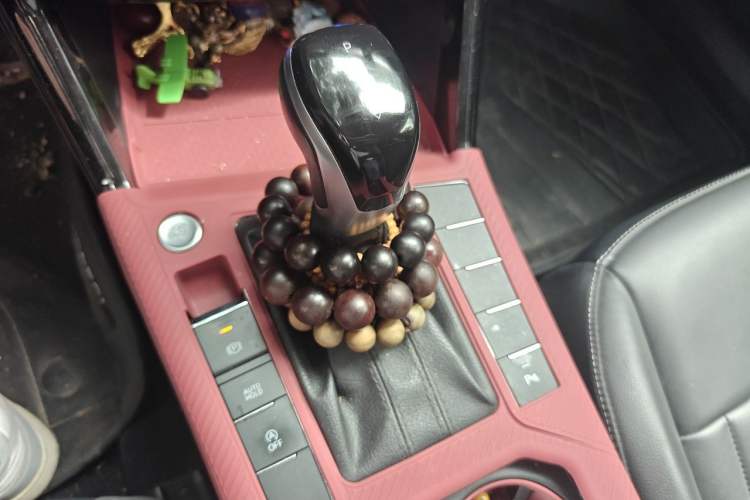 Used Volkswagen Passat 2022 330TSI Elite Edition Gear Lever
