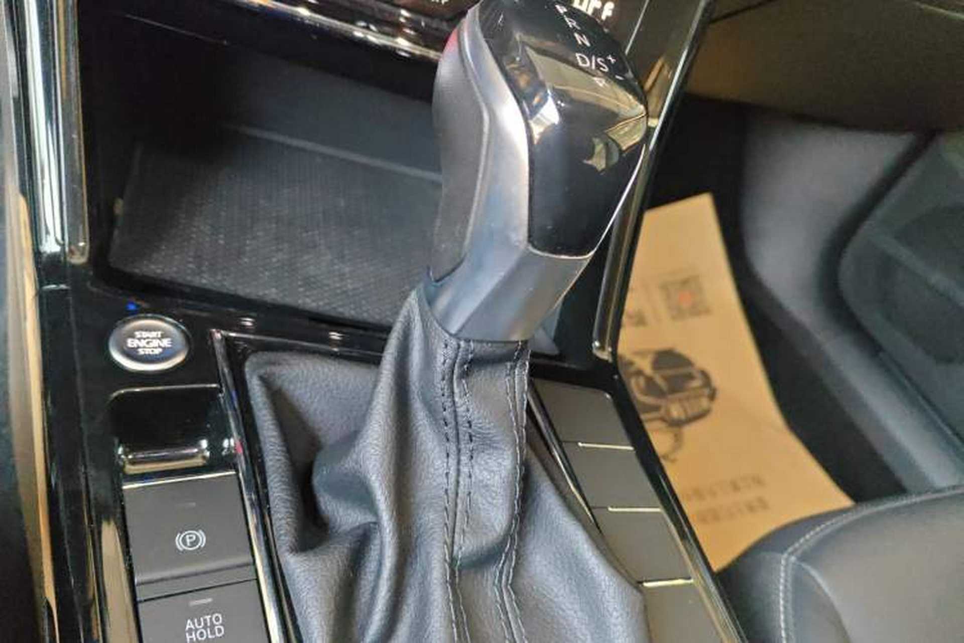 Used Volkswagen Passat 2022 330TSI Elite Edition Gear Lever