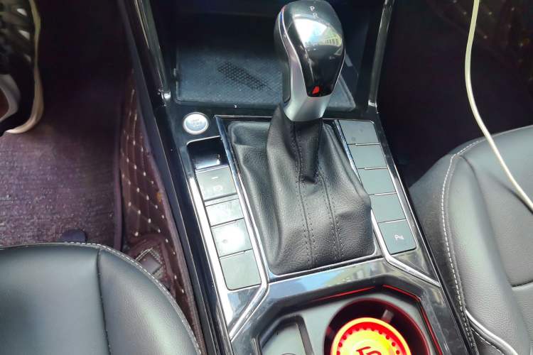 Used Volkswagen Passat 2022 330TSI Starry Elite Edition Gear Lever