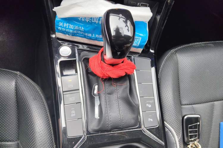 Used Volkswagen Passat 2022 330TSI Starry Luxury Edition Gear Lever