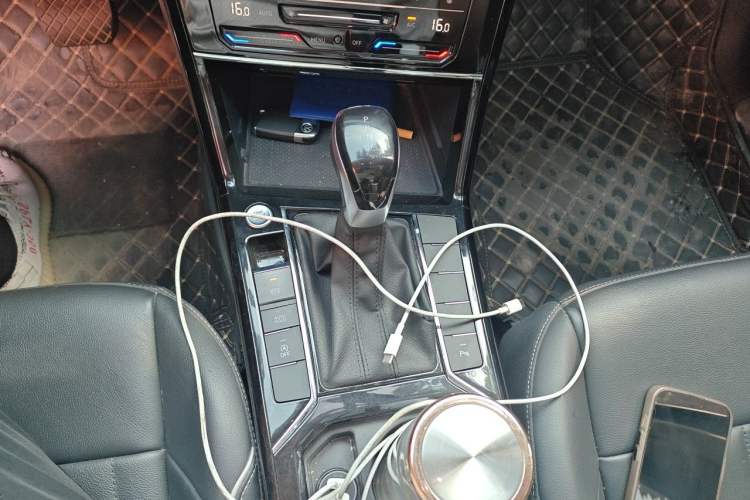 Used Volkswagen Passat 2022 330TSI Starry Elite Edition Gear Lever