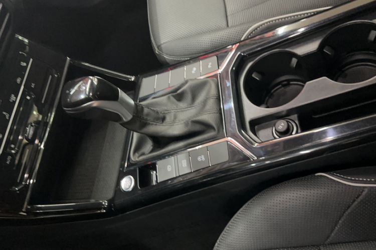 Used Volkswagen Passat 2022 330TSI Starry Luxury Edition Gear Lever