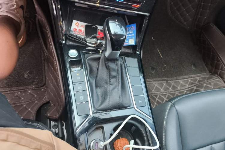 Used Volkswagen Passat 2022 330TSI Starry Elite Edition Gear Lever