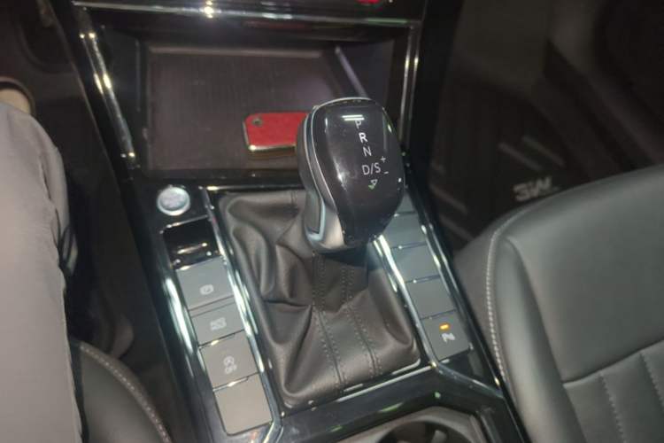 Used Volkswagen Passat 2022 330TSI Elite Edition Gear Lever