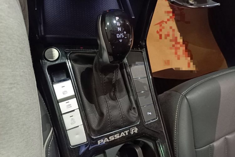 Used Volkswagen Passat 2022 330TSI Starry Elite Edition Gear Lever
