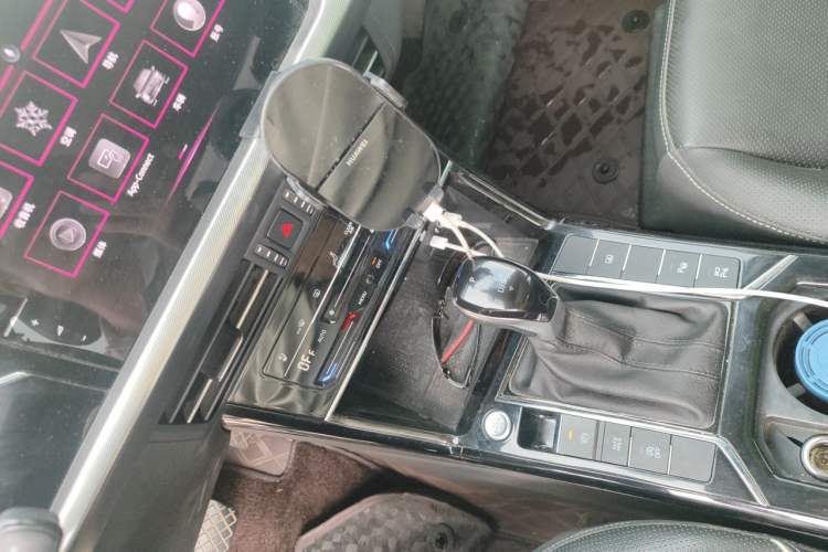 Used Volkswagen Passat 2022 330TSI Starry Luxury Edition Gear Lever