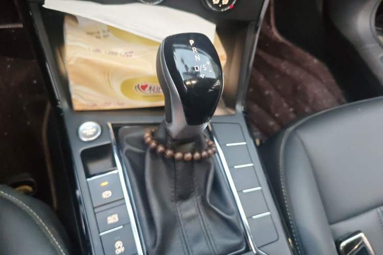 Used Volkswagen Passat 2022 280TSI Business Edition Gear Lever