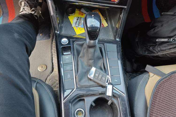 Used Volkswagen Passat 2022 330TSI Starry Elite Edition Gear Lever