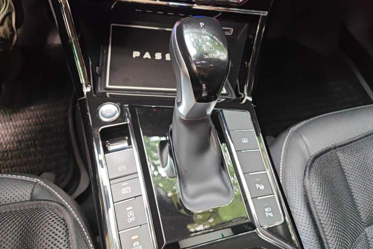 Used Volkswagen Passat 2022 380TSI Flagship Edition Gear Lever