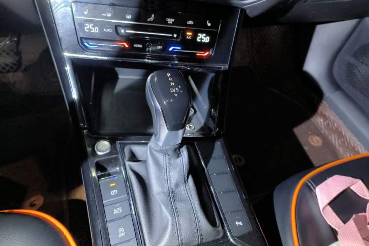 Used Volkswagen Passat 2022 330TSI Starry Elite Edition Gear Lever