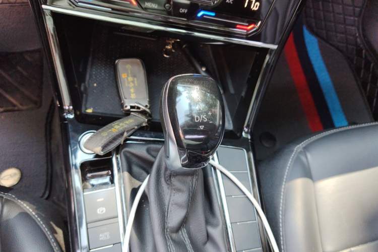 Used Volkswagen Passat 2022 330TSI Starry Elite Edition Gear Lever