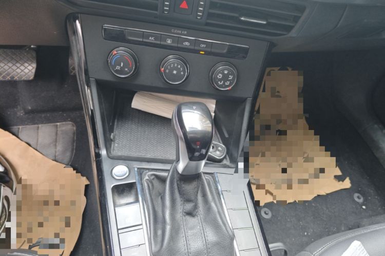 Used Volkswagen Passat 2022 280TSI Business Edition Gear Lever