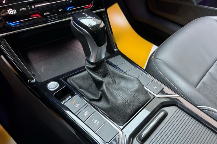 Used Volkswagen Passat 2022 330TSI Starry Elite Edition Gear Lever