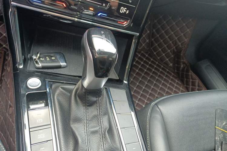 Used Volkswagen Passat 2022 330TSI Starry Elite Edition Gear Lever
