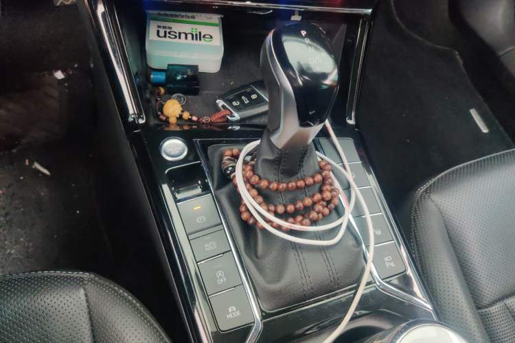 Used Volkswagen Passat 2022 380TSI Flagship Edition Gear Lever