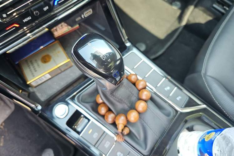 Used Volkswagen Passat 2022 330TSI Luxury Edition Gear Lever