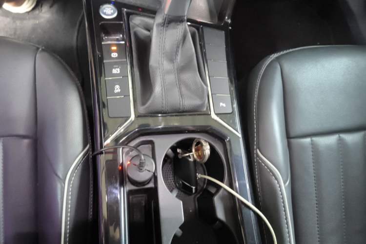 Used Volkswagen Passat 2022 330TSI Elite Edition Gear Lever