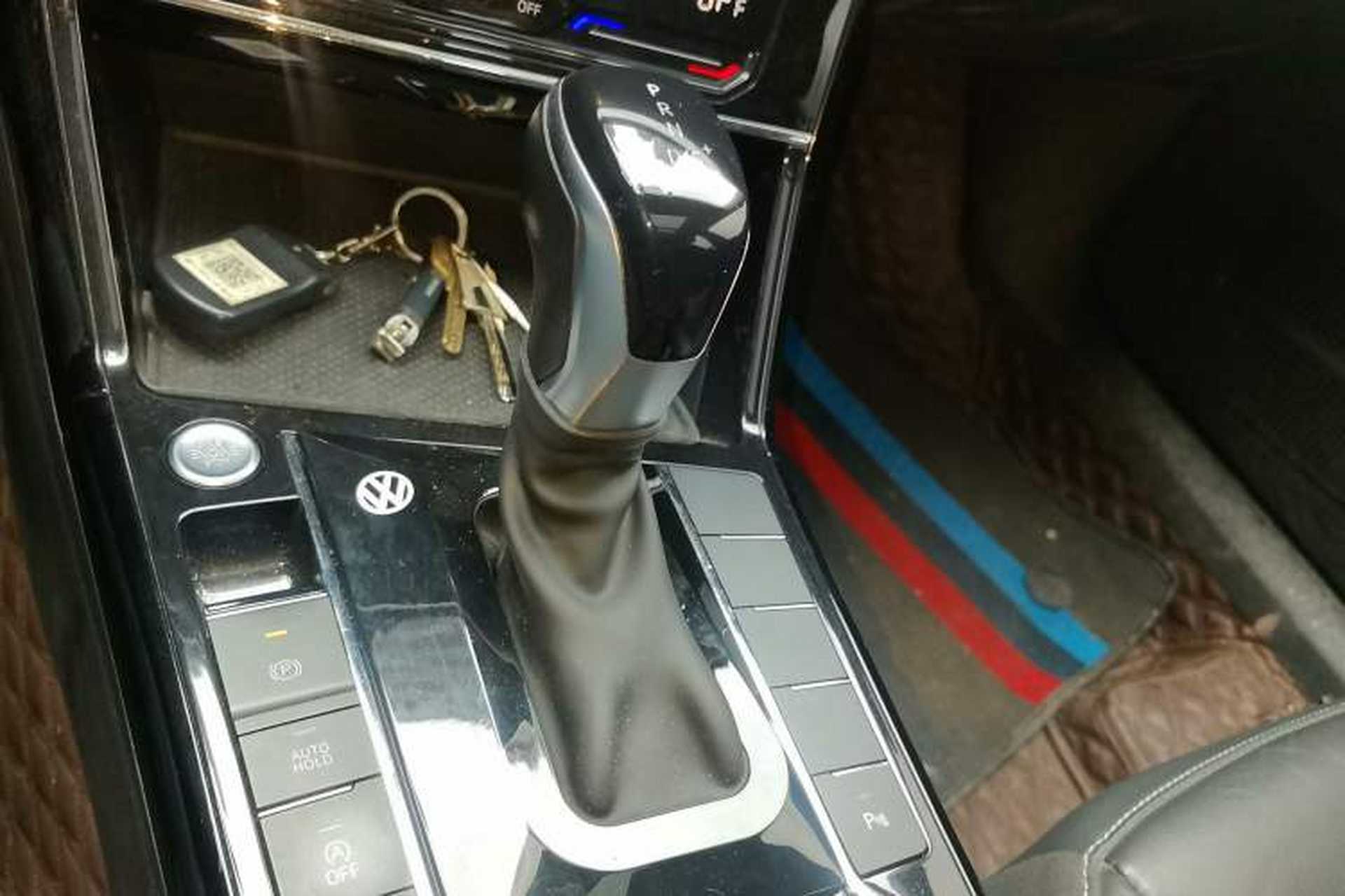 Used Volkswagen Passat 2022 330TSI Elite Edition Gear Lever