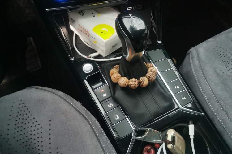 Used Volkswagen Passat 2022 330TSI Starry Luxury Edition Gear Lever