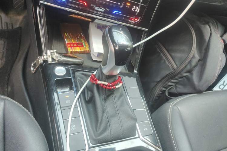Used Volkswagen Passat 2022 330TSI Starry Elite Edition Gear Lever