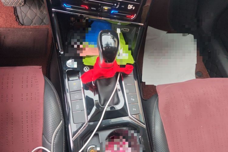 Used Volkswagen Passat 2022 330TSI Luxury Edition Gear Lever