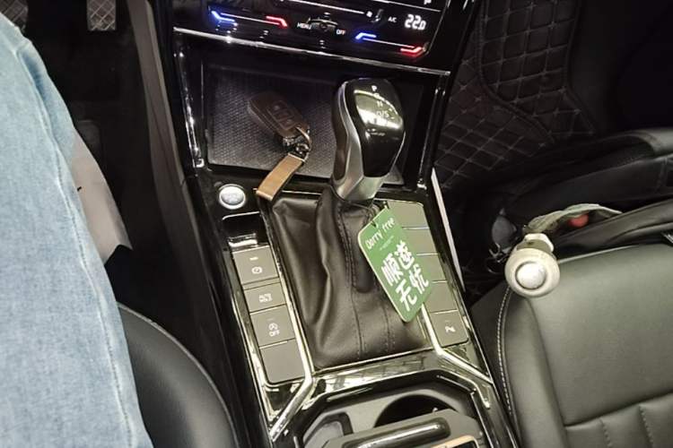 Used Volkswagen Passat 2022 330TSI Starry Elite Edition Gear Lever