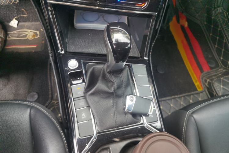 Used Volkswagen Passat 2022 330TSI Starry Elite Edition Gear Lever