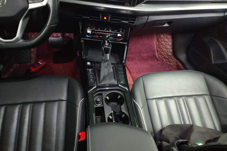 Used Volkswagen Passat 2022 330TSI Starry Elite Edition Gear Lever