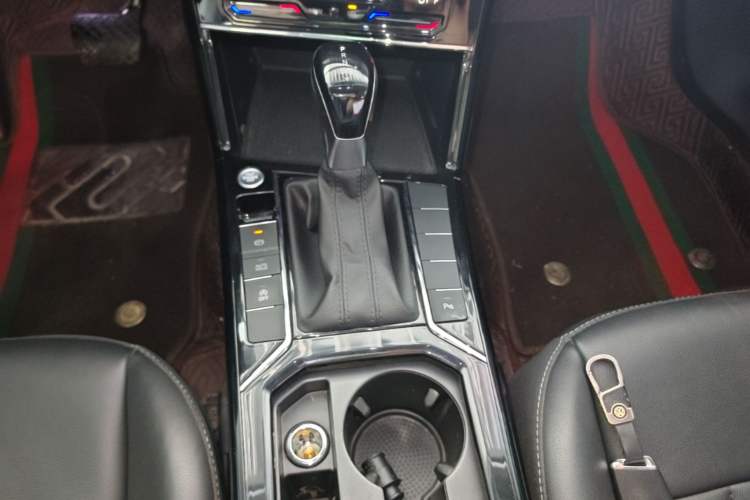 Used Volkswagen Passat 2022 330TSI Elite Edition Gear Lever