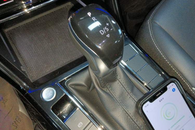 Used Volkswagen Passat 2022 330TSI Starry Elite Edition Gear Lever