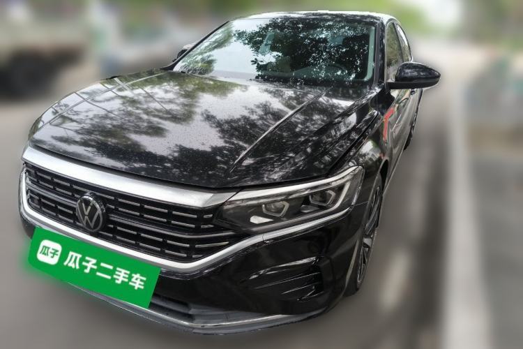 Used Volkswagen Passat 2022 330TSI Luxury Edition Guazi used car, China used car export, Used car for sale, Used  cars, Cheapest cars for sale