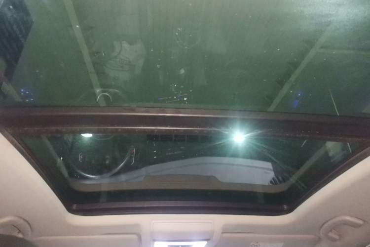 Used Volkswagen Passat 2022 330TSI Starry Luxury Edition – Exclusive Special Edition Headliner