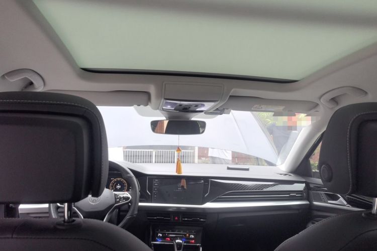 Used Volkswagen Passat 2022 330TSI Luxury Edition Headliner
