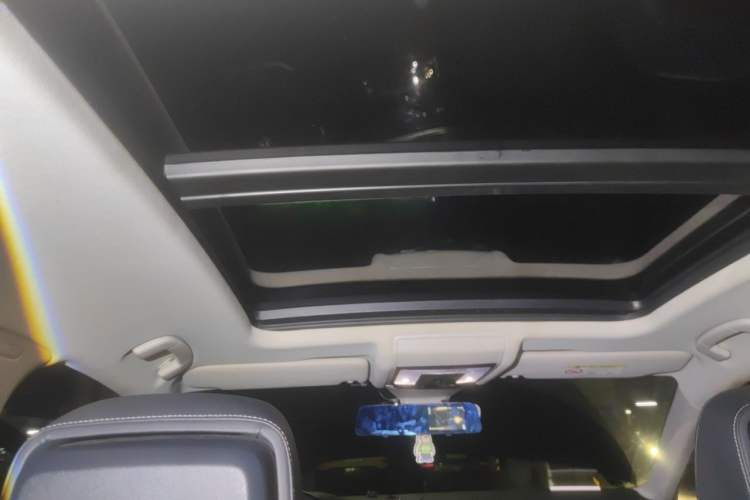 Used Volkswagen Passat 2022 330TSI Starry Luxury Edition Headliner