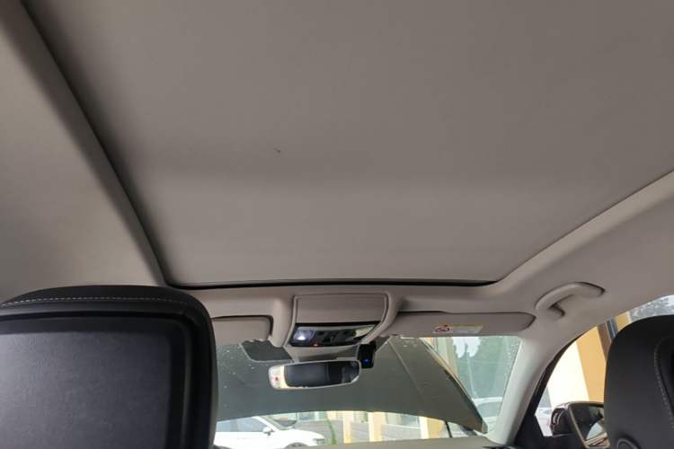 Used Volkswagen Passat 2022 330TSI Luxury Edition Headliner