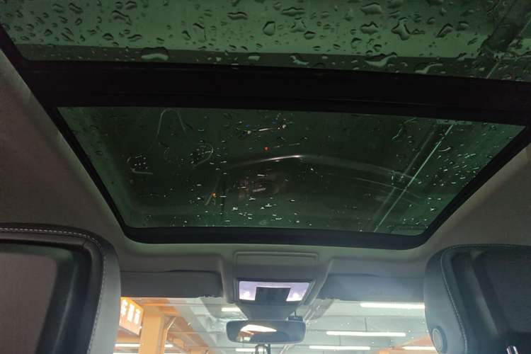 Used Volkswagen Passat 2022 330TSI Starry Luxury Edition Headliner