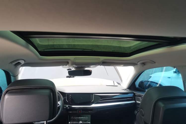 Used Volkswagen Passat 2022 330TSI Starry Luxury Edition Headliner