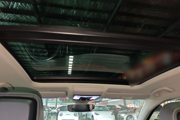 Used Volkswagen Passat 2022 330TSI Starry Luxury Edition – Exclusive Special Edition Headliner