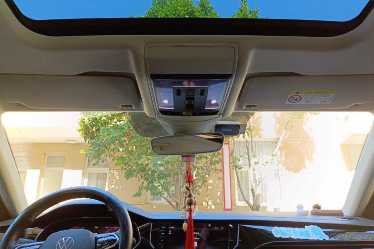 Used Volkswagen Passat 2022 330TSI Starry Luxury Edition Headliner