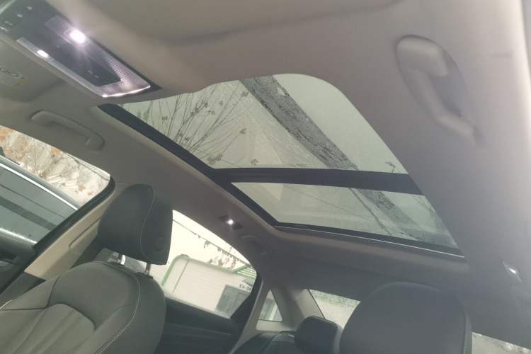 Used Volkswagen Passat 2022 330TSI Elite Edition Headliner