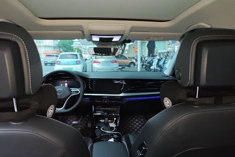 Used Volkswagen Passat 2022 330TSI Luxury Edition Headliner