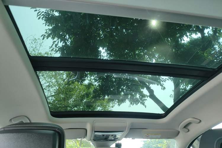 Used Volkswagen Passat 2022 330TSI Starry Luxury Edition Headliner