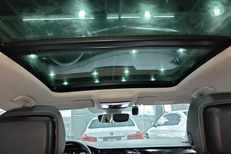 Used Volkswagen Passat 2022 330TSI Starry Luxury Edition Headliner