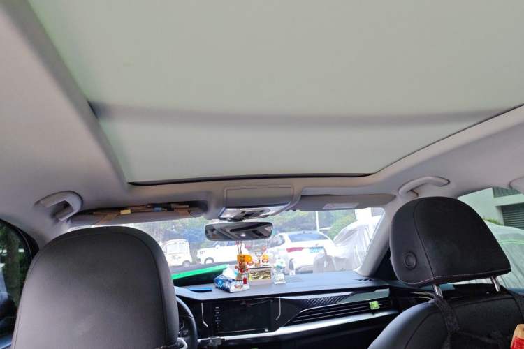 Used Volkswagen Passat 2022 330TSI Starry Elite Edition Headliner