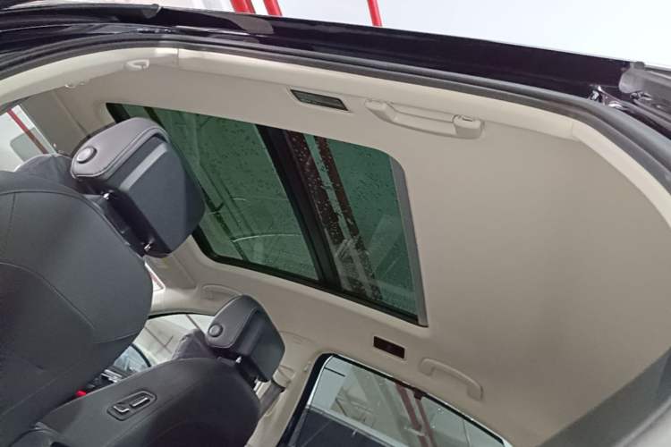 Used Volkswagen Passat 2022 330TSI Starry Luxury Edition Headliner