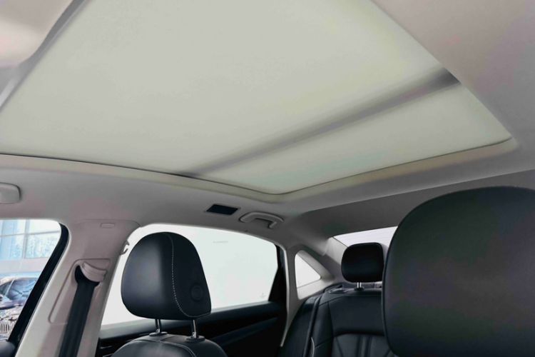 Used Volkswagen Passat 2022 330TSI Elite Edition Headliner