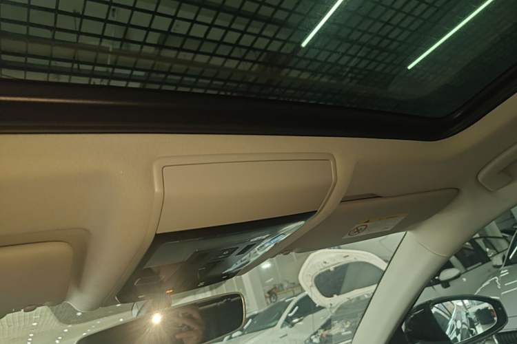 Used Volkswagen Passat 2022 330TSI Elite Edition Headliner