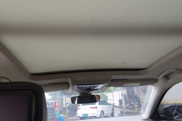 Used Volkswagen Passat 2022 330TSI Starry Luxury Edition Headliner